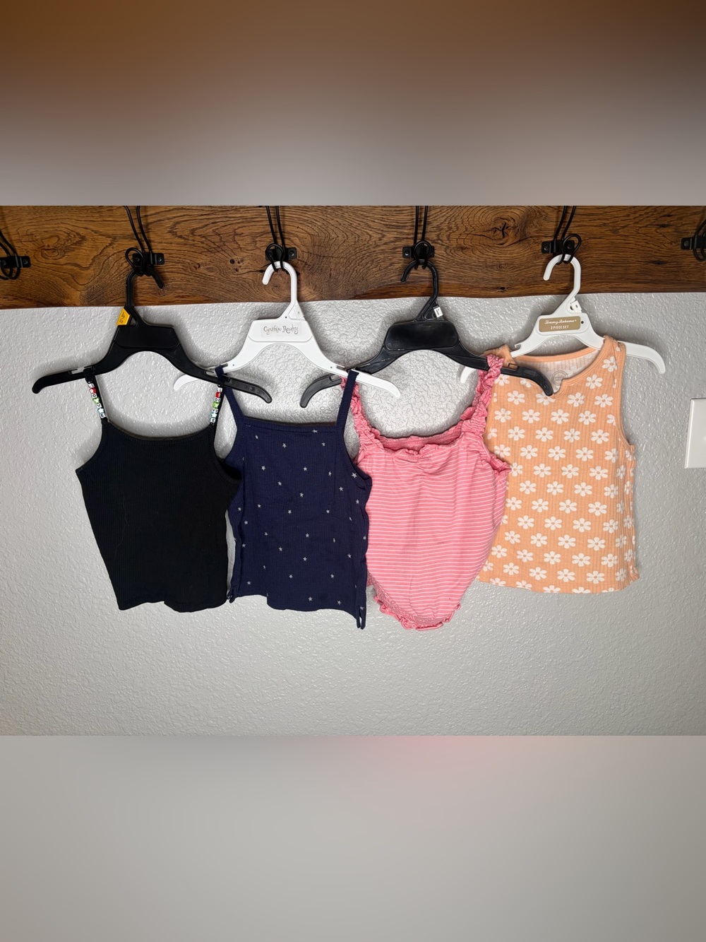 Old navy and more Girls tank top bundle size 7/8